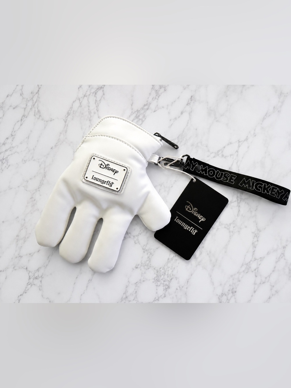🐭 ✨ Disney x Loungefly Mickey Mouse Glove Wristlet – New With Tags